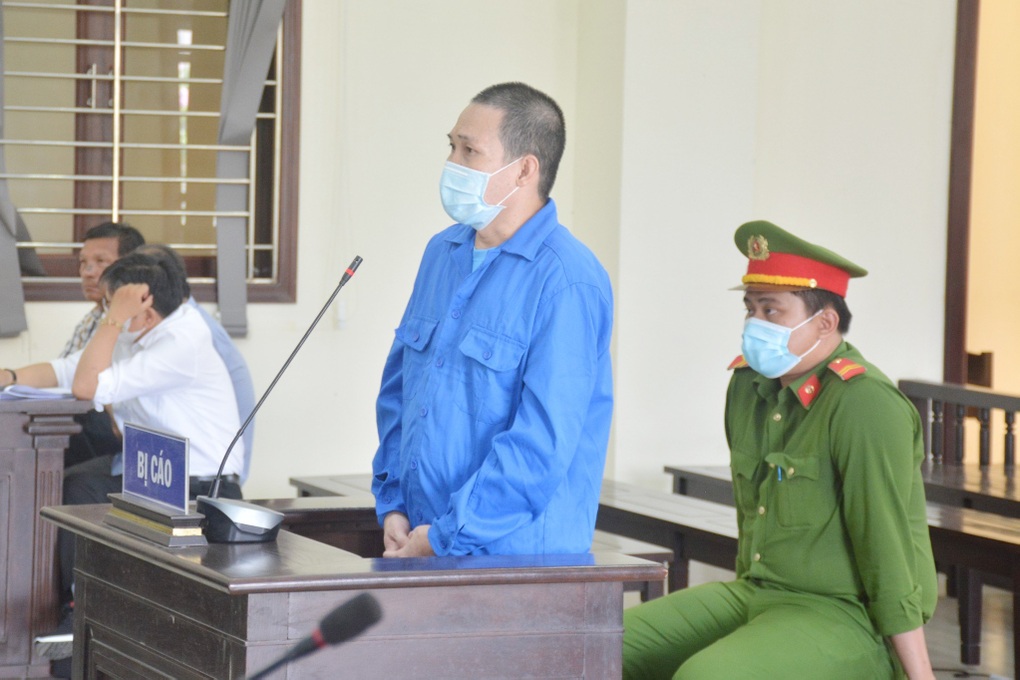 Tử hình kẻ lái ô tô chở ma túy, tông thiếu tá CSGT ở Long An hy sinh - 2 Tử hình kẻ lái ô tô chở ma túy, tông thiếu tá CSGT ở Long An hy sinh - 2