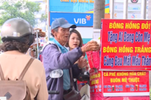 Ông lão bán cà phê và triết lý tiêu tiền đáng suy ngẫm