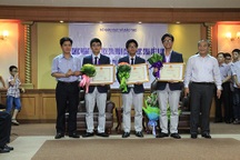 Bộ GD&ĐT thưởng “nóng” đoàn Olympic Toán Quốc tế 