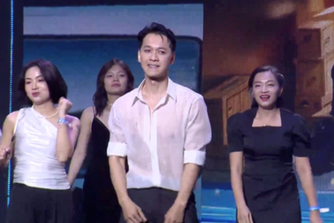 Chủ tịch ACB Trần Hùng Huy đang "gây bão mạng" có hồ sơ khủng ra sao?