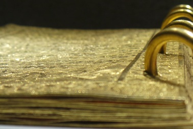 Sách bằng vàng của Triều Nguyễn lần đầu tiên được trưng bày