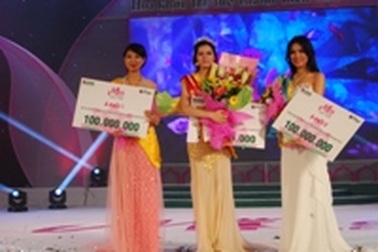 Du học sinh xinh đẹp đăng quang Hoa khôi trí tuệ 2013