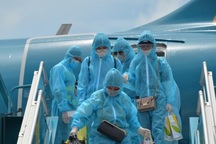 Hôm nay, chuyến bay quốc tế đầu tiên chở hơn 200 hành khách tới Việt Nam