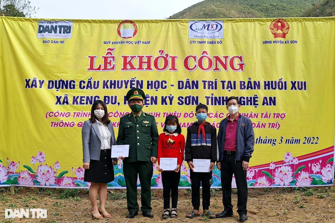 Khởi công xây dựng cầu Khuyến học và Dân trí nơi biên giới Việt - Lào - 13 Khởi công xây dựng cầu Khuyến học và Dân trí nơi biên giới Việt - Lào - 13