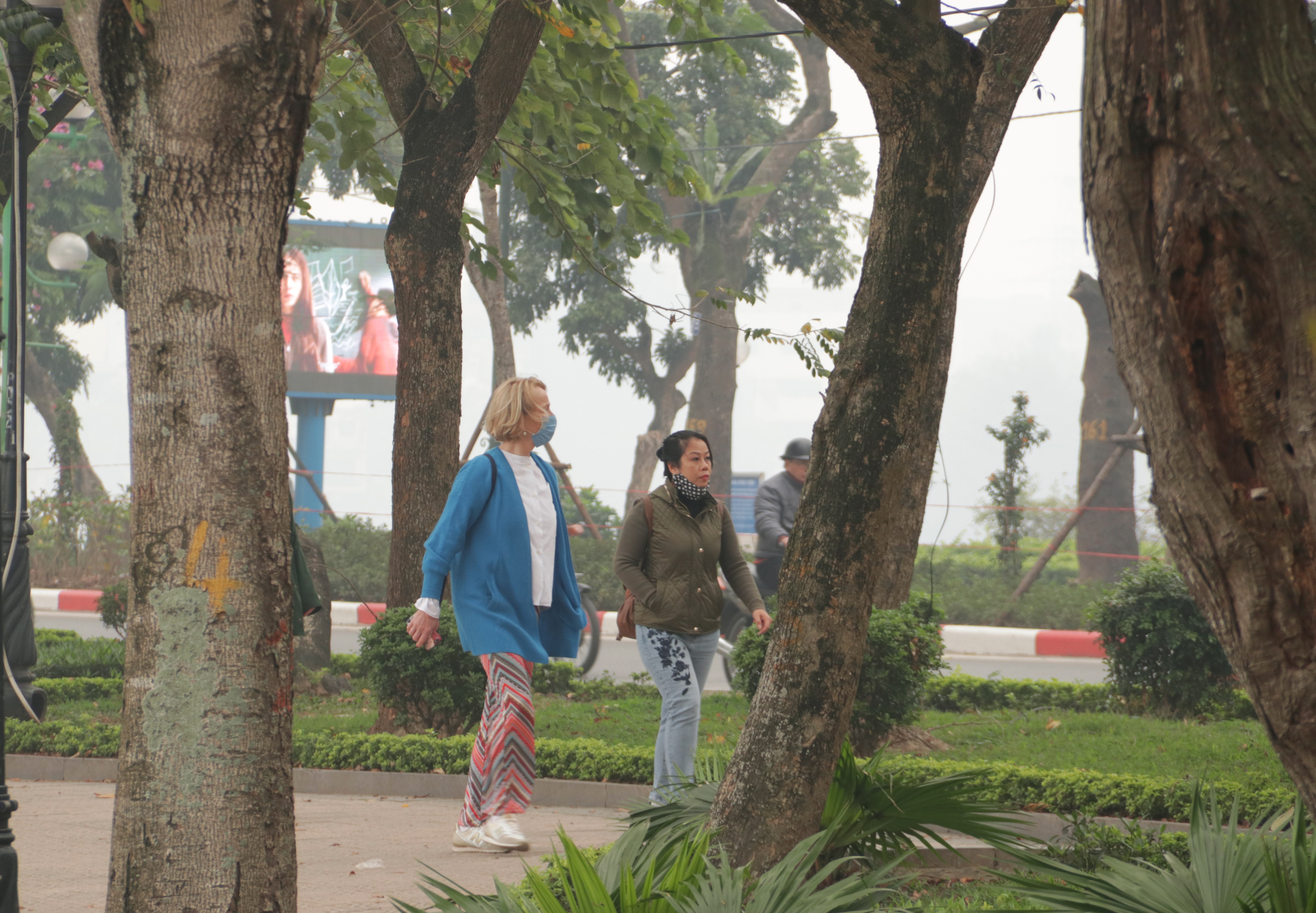 Hà Nội: Điểm du lịch nổi tiếng tấp nập khách tham quan trở lại - 22 Hà Nội: Điểm du lịch nổi tiếng tấp nập khách tham quan trở lại - 22