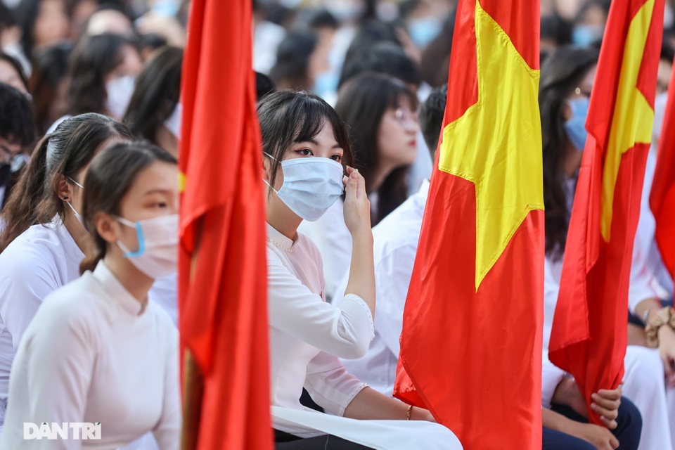 Những khoảnh khắc ấn tượng trong lễ khai giảng đặc biệt “mùa” Covid-19 - 7 Những khoảnh khắc ấn tượng trong lễ khai giảng đặc biệt “mùa” Covid-19 - 7