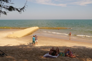 Mũi Né đìu hiu khách vì... sạt lở