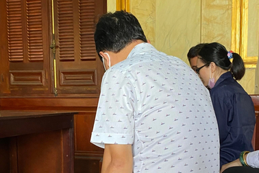 Trục lợi tiêm vaccine Covid-19, cựu Trưởng Ban tuyên giáo lĩnh 3 năm tù