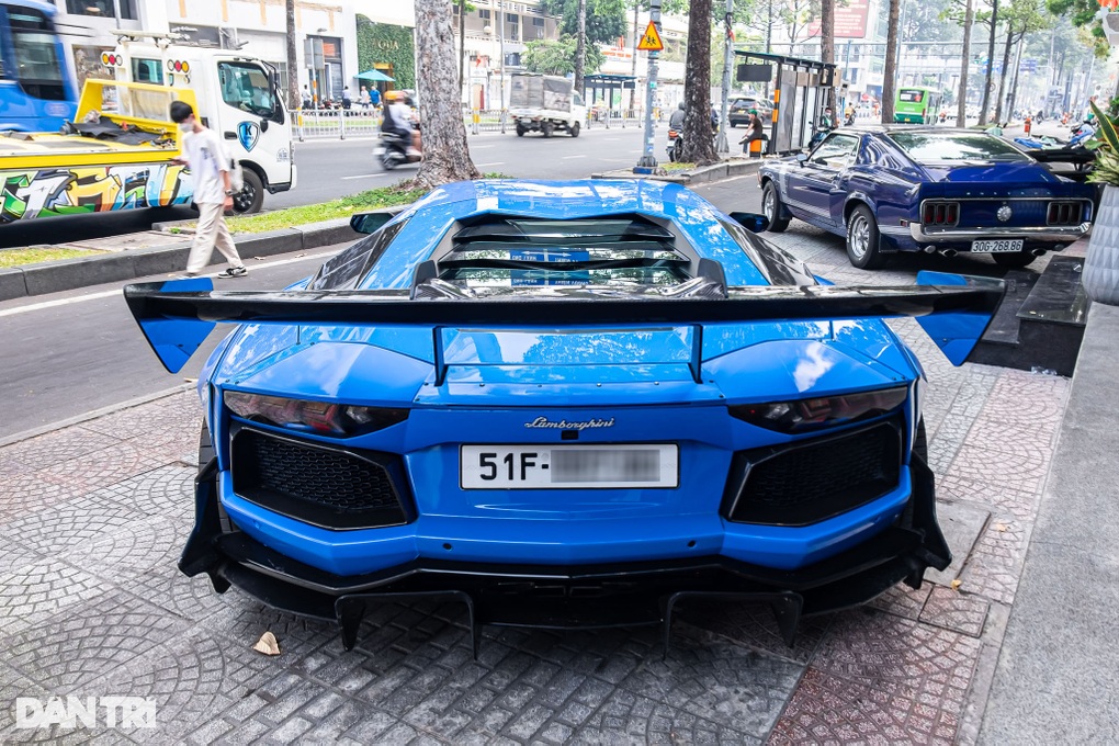 Ngắm siêu xe Lamborghini Aventador độ Liberty Walk độc nhất Việt Nam - 9 Ngắm siêu xe Lamborghini Aventador độ Liberty Walk độc nhất Việt Nam - 9
