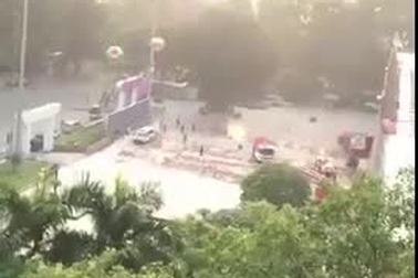 Cháy lớn tại Cung hữu nghị Việt Xô, khói bốc cao hàng chục mét