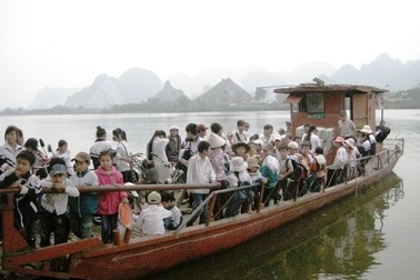 Tròng trành qua đò, vượt sông tìm chữ   