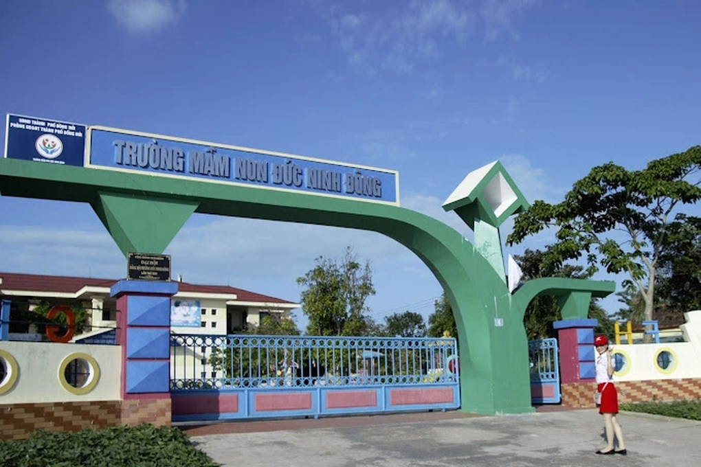 Nữ hiệu trưởng bị kỷ luật vì sử dụng bằng cấp không hợp pháp - 1 Nữ hiệu trưởng bị kỷ luật vì sử dụng bằng cấp không hợp pháp - 1