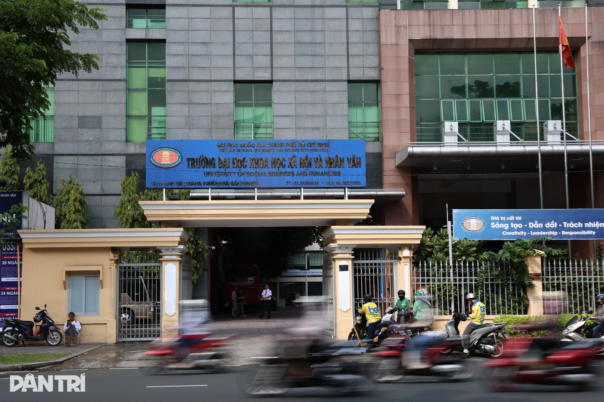Những ngôi trường đại học lâu đời nằm giữa lòng trung tâm TPHCM - 14