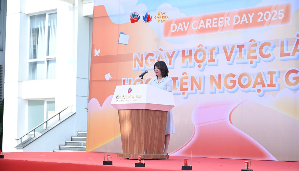 Ngày hội giúp sinh viên xác định nghề nghiệp phù hợp tương lai - 1 Ngày hội giúp sinh viên xác định nghề nghiệp phù hợp tương lai - 1