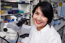 Cày ngày đêm săn học bổng Anh, cô gái Việt nhận bằng tiến sĩ ở tuổi 28