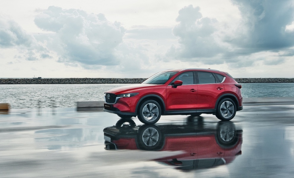 Mazda CX-5 ưu đãi lên đến 40 triệu đồng và thêm quà tặng trang bị mới trong tháng 9 - 3 Mazda CX-5 ưu đãi lên đến 40 triệu đồng và thêm quà tặng trang bị mới trong tháng 9 - 3