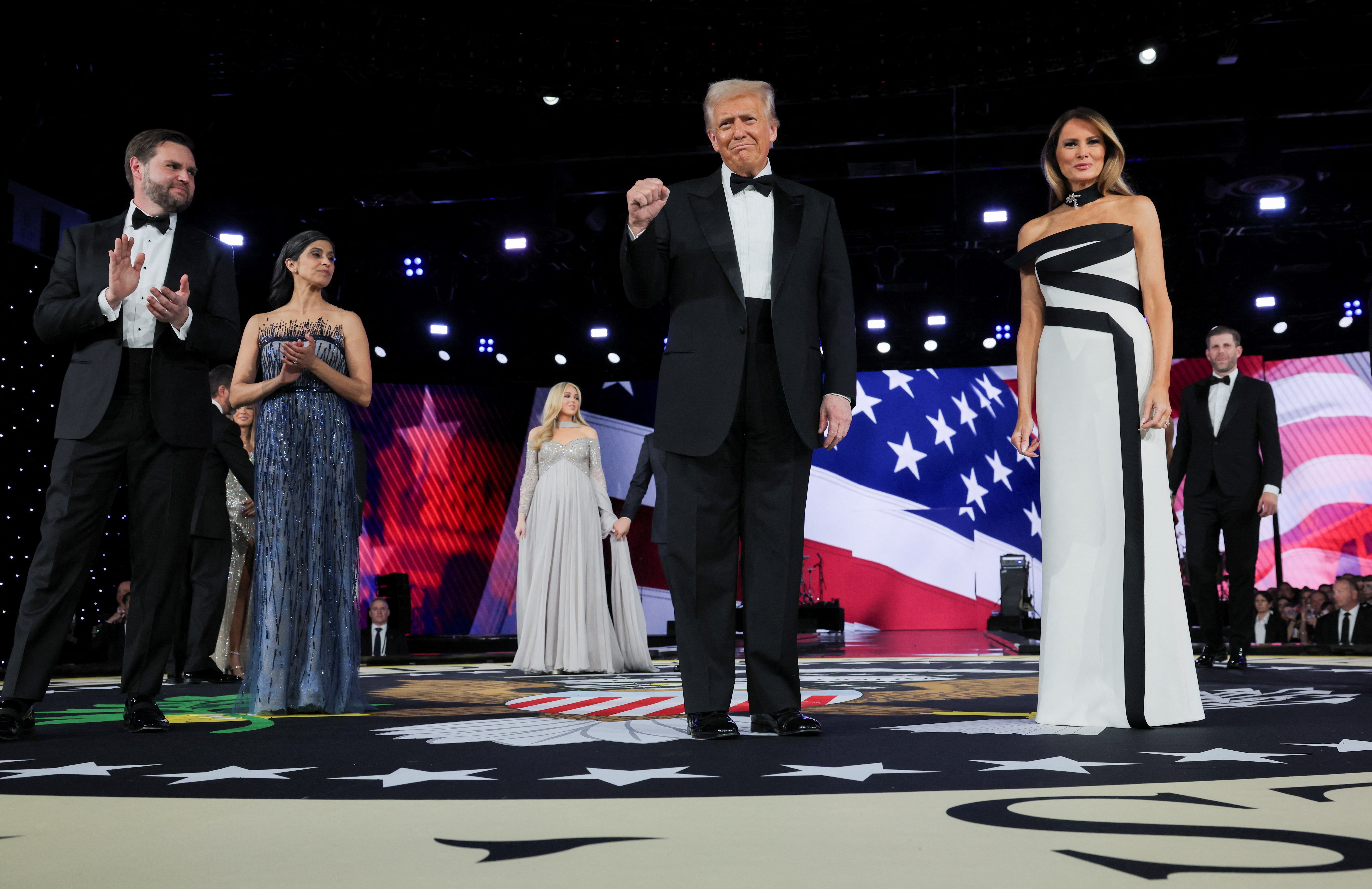 Ông Trump sẽ là Tổng thống Mỹ bản lĩnh và quyền lực nhất thời bình? - 1 Ông Trump sẽ là Tổng thống Mỹ bản lĩnh và quyền lực nhất thời bình? - 1
