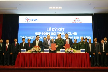 Ký kết hợp đồng gói thầu thi công, xây lắp dự án Nhà máy Thủy điện Hòa Bình mở rộng