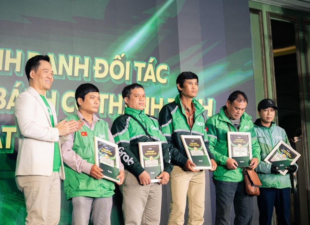 Ngày hội tài xế công nghệ Grab khởi động tại Hà Nội - 4 Ngày hội tài xế công nghệ Grab khởi động tại Hà Nội - 4
