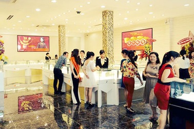 Giá vàng tiếp tục giảm phiên chốt tuần