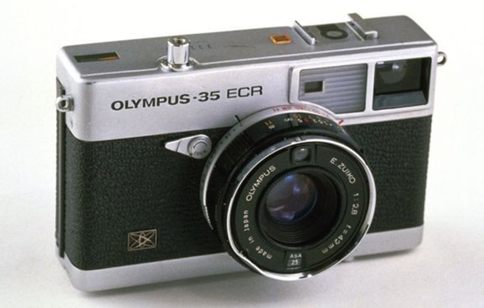 Olympus rút khỏi thị trường máy ảnh do ảnh hưởng từ smartphone - 3 Olympus rút khỏi thị trường máy ảnh do ảnh hưởng từ smartphone - 3