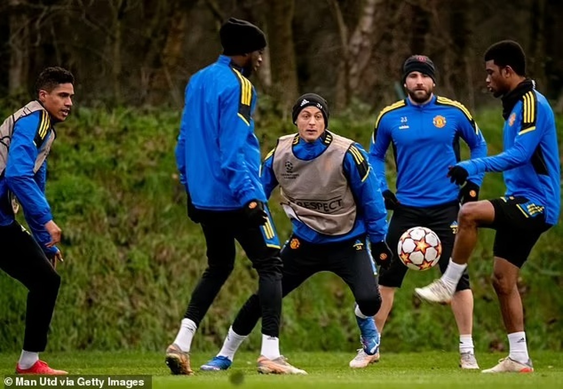 Trận đấu của Man Utd bị hoãn, Premier League có nguy cơ tạm dừng - 1 Trận đấu của Man Utd bị hoãn, Premier League có nguy cơ tạm dừng - 1