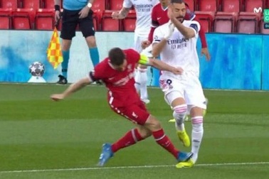 Ngôi sao Real Madrid hứng chịu cú vào bóng triệt hạ giống Hùng Dũng