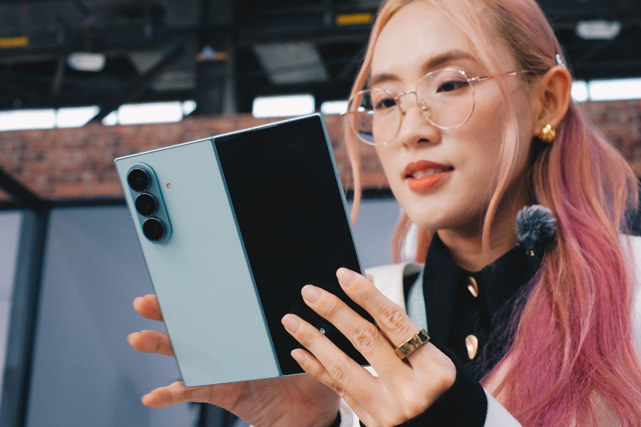 Galaxy Z Fold7 thuyết phục cả người dùng cũ lẫn mới nhờ loạt nâng cấp rõ rệt - 7