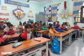 Vụ phó hiệu trưởng đến, phụ huynh đưa con về: Học sinh đã trở lại lớp