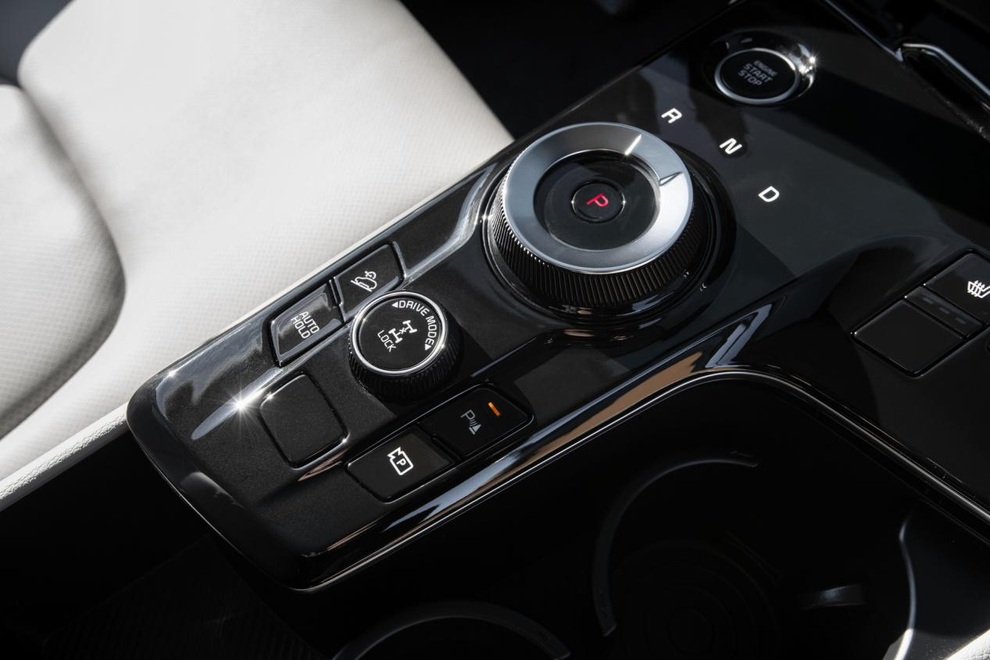 Chi tiết Kia Sportage Hybrid 2023: Uống xăng 6l/100 km, sắp về Việt Nam - 8 Chi tiết Kia Sportage Hybrid 2023: Uống xăng 6l/100 km, sắp về Việt Nam - 8