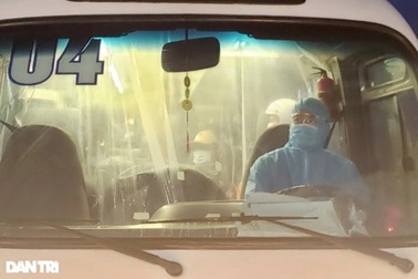 Những chuyến xe đặc biệt chở người và phương tiện "thông" hầm Hải Vân