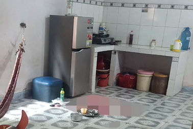 Con trai đâm chết bố ở Bình Thuận