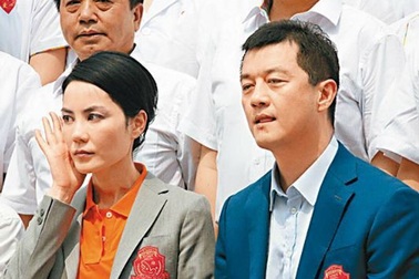 Lý Á Bằng chúc phúc vợ cũ khi cô quay lại với Tạ Đình Phong