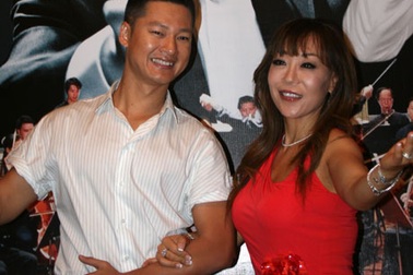 Đức Tuấn hòa giọng cùng nữ nghệ sĩ Hàn nổi tiếng thế giới