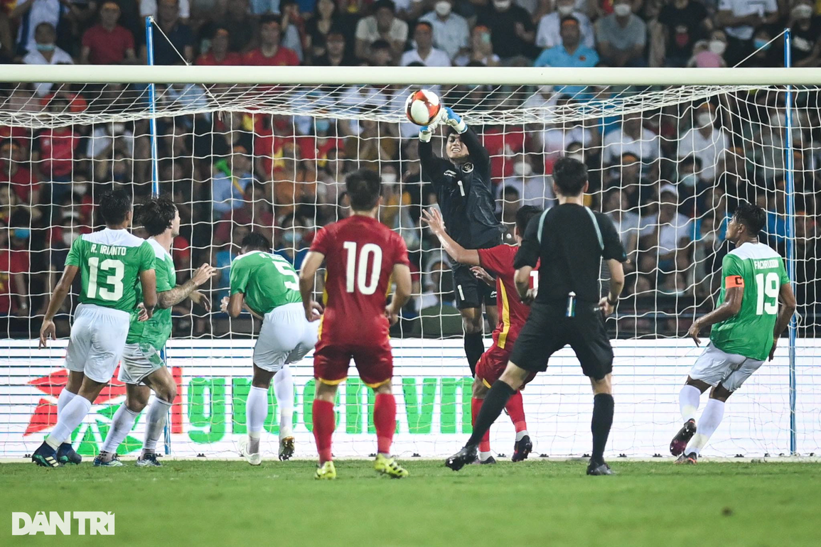 U23 Indonesia thua đậm U23 Việt Nam, HLV Shin Tae Yong đổ lỗi cho trọng tài - 2 U23 Indonesia thua đậm U23 Việt Nam, HLV Shin Tae Yong đổ lỗi cho trọng tài - 2