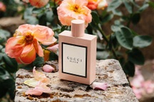 10 chai nước hoa nữ nổi tiếng với mùi hương thanh lịch, quyến rũ