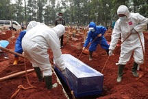 Indonesia trải qua ngày chết chóc kỷ lục vì Covid-19