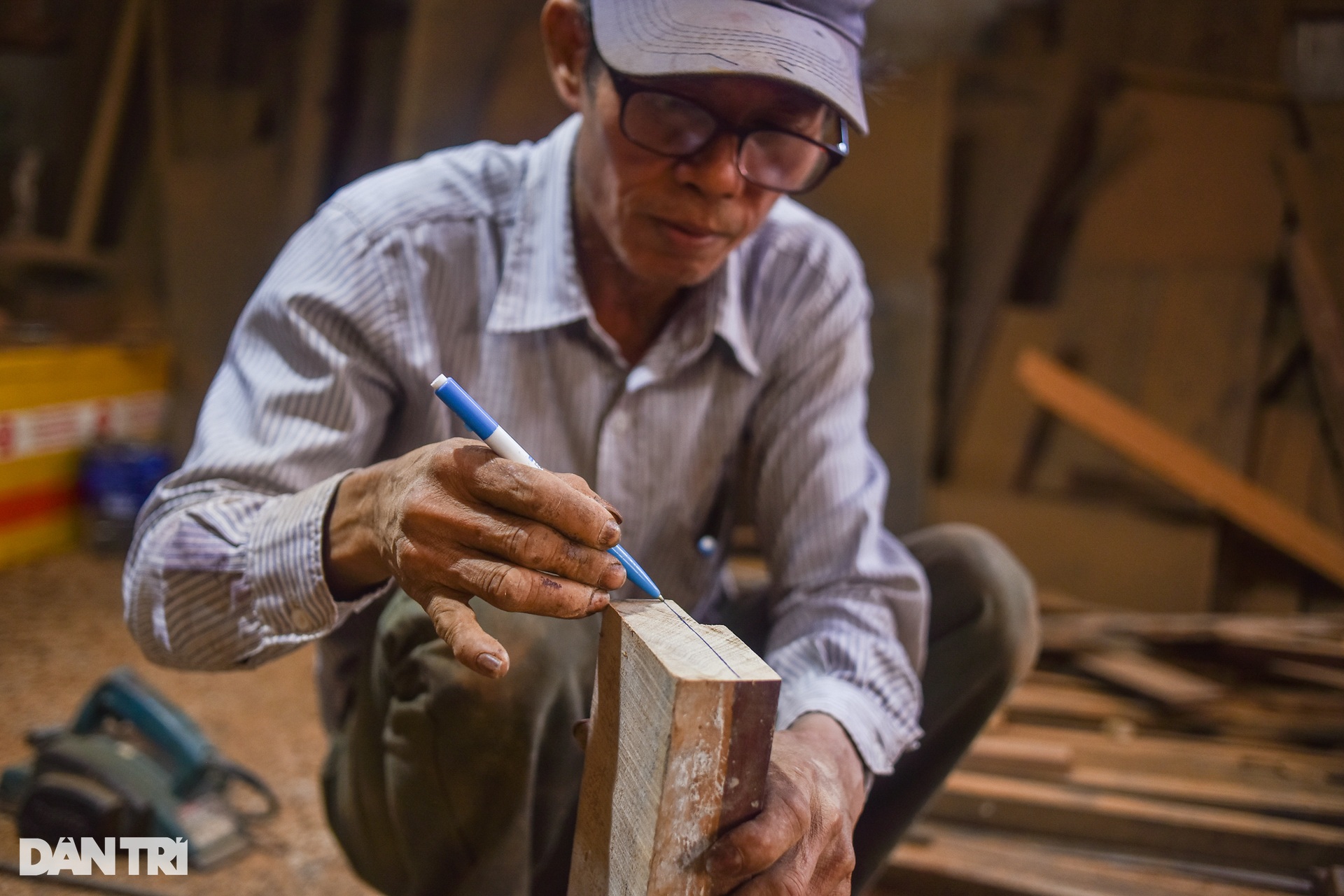 Cuộc hồi sinh nội thất cũ ở xóm gỗ TPHCM - 6 Cuộc hồi sinh nội thất cũ ở xóm gỗ TPHCM - 6