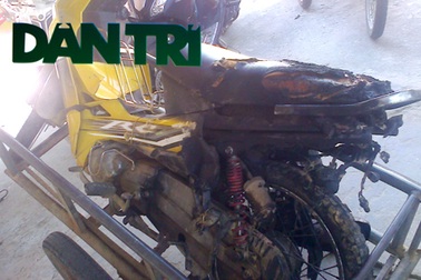 Bị nói nặng lời, chồng tẩm xăng đốt vợ