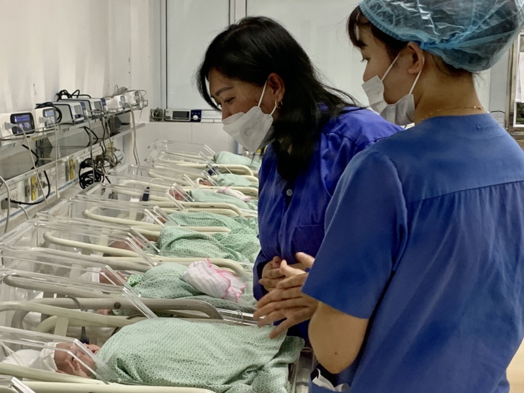 Những em bé tí hon trong hành trình vượt cửa tử - 2 Những em bé tí hon trong hành trình vượt cửa tử - 2