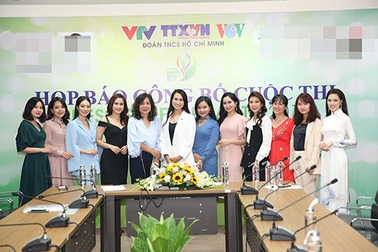 Lần đầu tiên có cuộc thi nhan sắc dành cho các nữ nhà báo dưới 40 tuổi