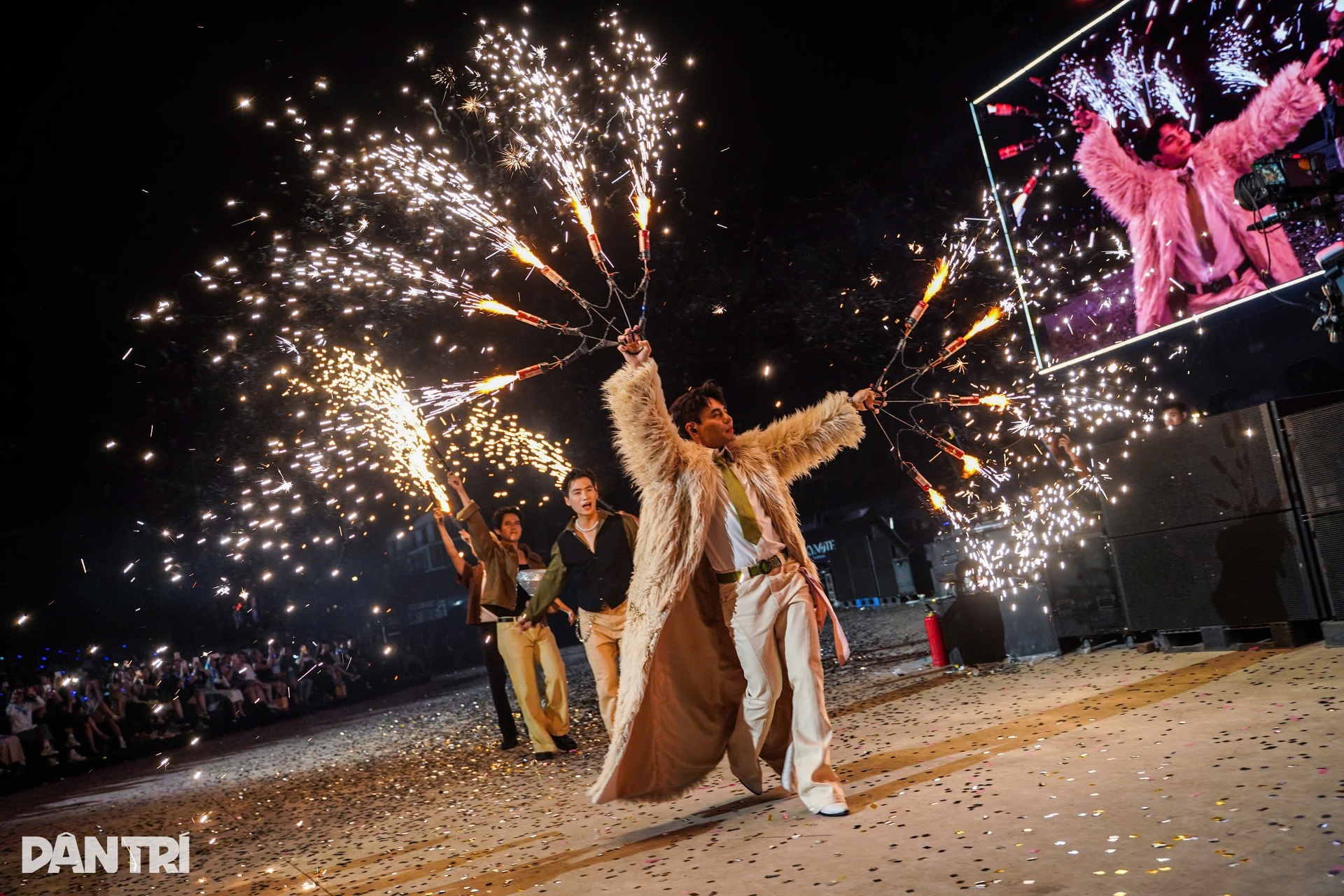 Quốc Thiên kể về tình cũ, được Hồ Ngọc Hà và Hòa Minzy ủng hộ trong concert - 12