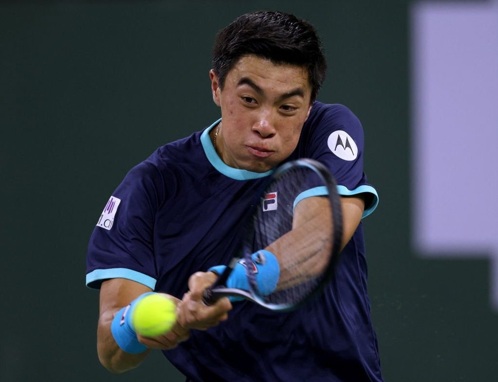 Medvedev, Rublev thắng nhanh, Tsitsipas thua sốc ngay lượt đầu - 2 Medvedev, Rublev thắng nhanh, Tsitsipas thua sốc ngay lượt đầu - 2