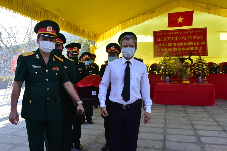 Quy tập 31 hài cốt liệt sĩ quân tình nguyện Việt Nam hy sinh tại Lào - 2 Quy tập 31 hài cốt liệt sĩ quân tình nguyện Việt Nam hy sinh tại Lào - 2