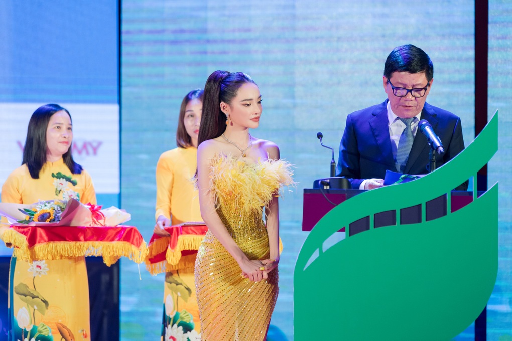 Trường Giang, Nhã Phương vẫn giữ một thói quen đặc biệt sau 7 năm bên nhau - 3 Trường Giang, Nhã Phương vẫn giữ một thói quen đặc biệt sau 7 năm bên nhau - 3