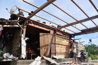 Hình ảnh lốc xoáy "càn quét" Hà Tĩnh