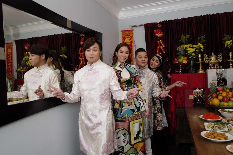 Phạm Khánh Hưng đón Tết sớm tại Mỹ cùng nhóm LL - 6 Phạm Khánh Hưng đón Tết sớm tại Mỹ cùng nhóm LL - 6