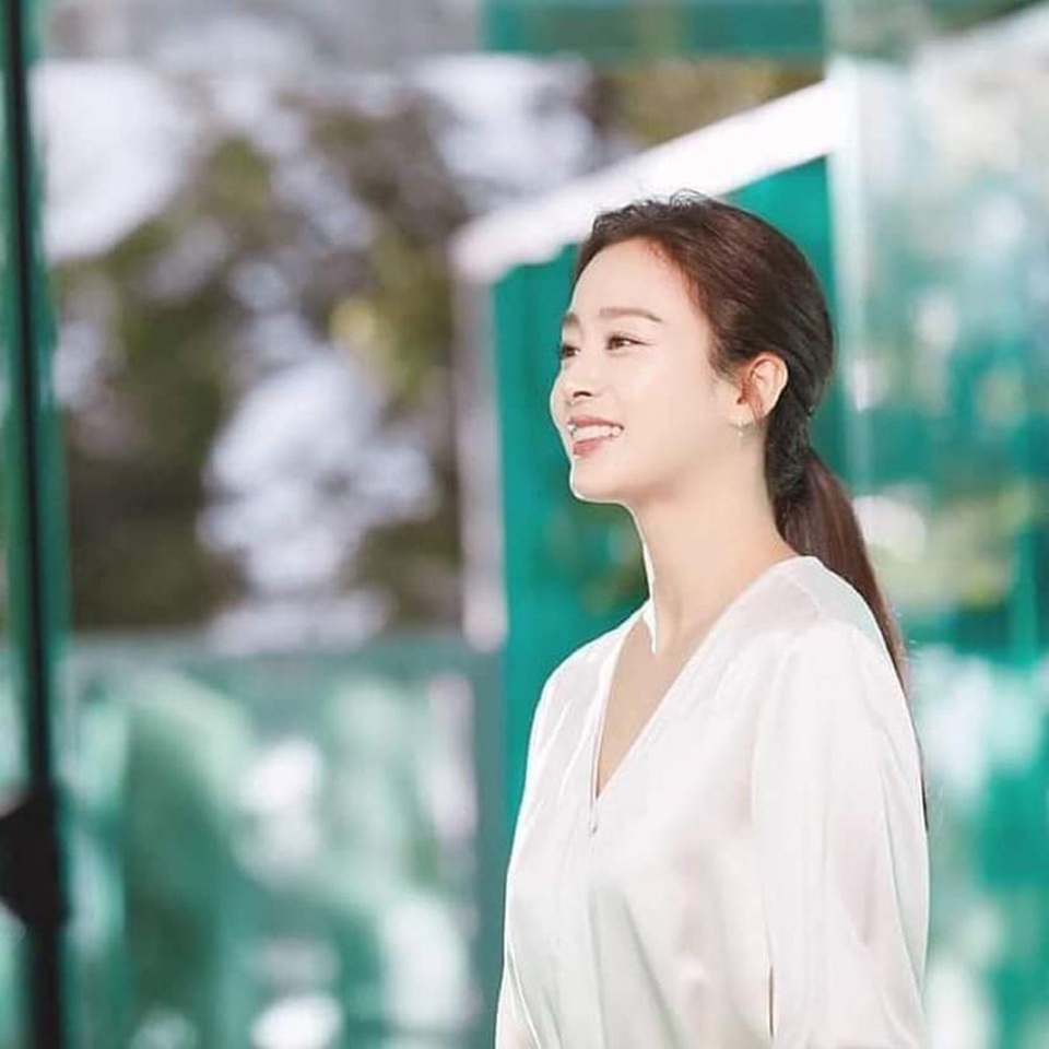 Hình ảnh hiếm hoi của gia đình Kim Tae Hee và Bi Rain - 5 Hình ảnh hiếm hoi của gia đình Kim Tae Hee và Bi Rain - 5