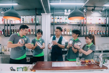 Khám phá 5 sự thật về nghề bar trưởng