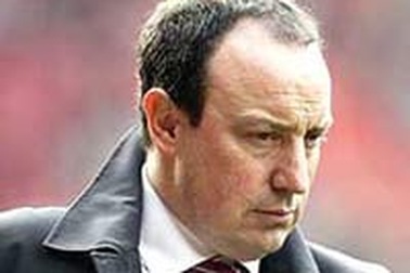 Benitez thích... cánh trái